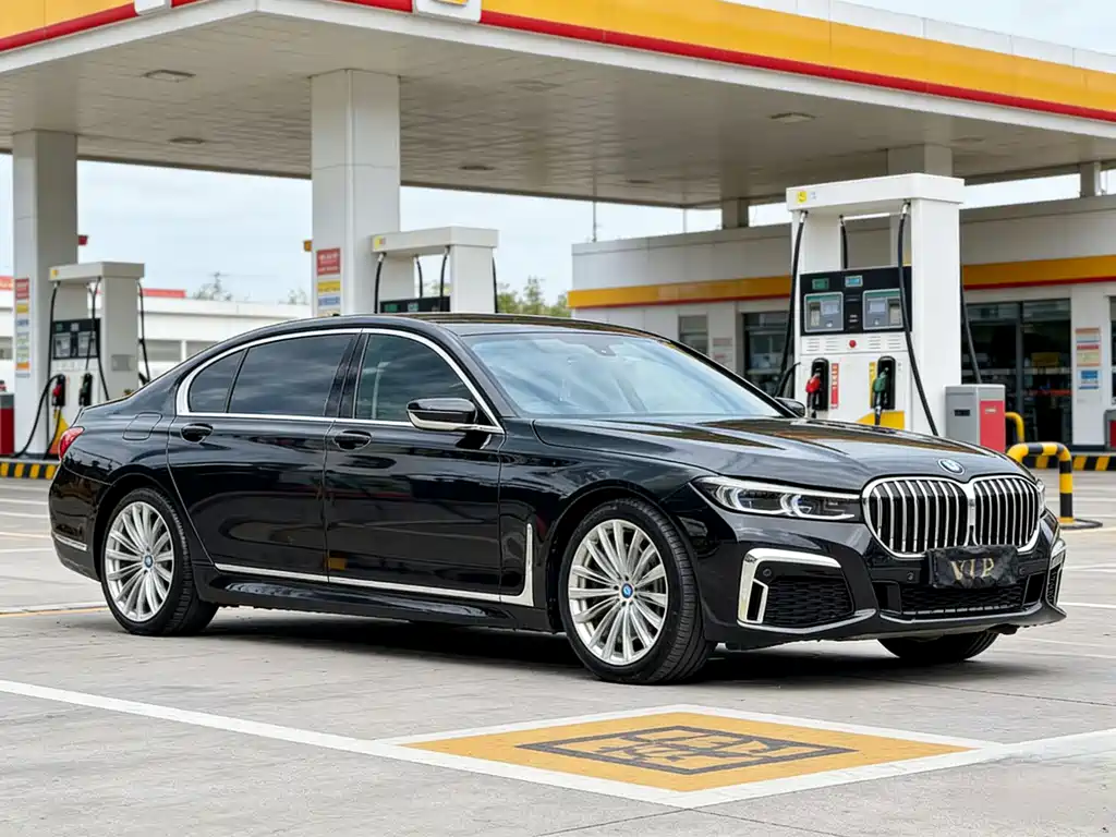 BMW 7 Series 7 2016 740Li Lead