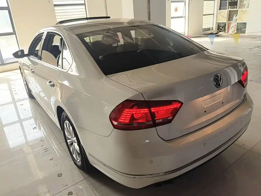 Volkswagen Passat — миниатюра 4