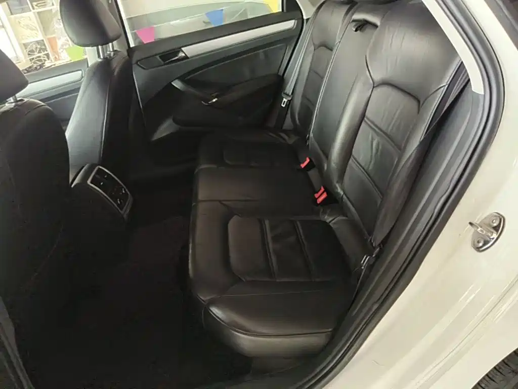Volkswagen Passat — миниатюра 16