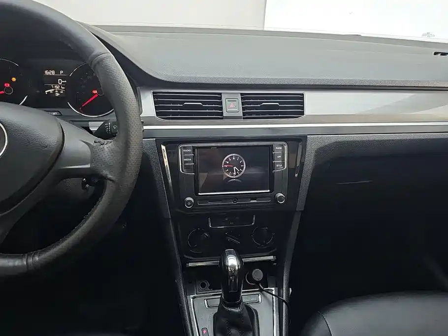 Volkswagen Bora — миниатюра 13