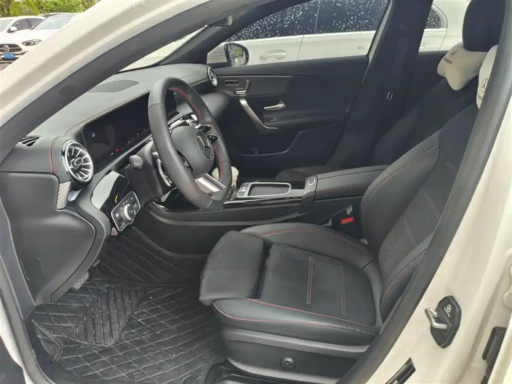 Mercedes-Benz A-Class — миниатюра 4