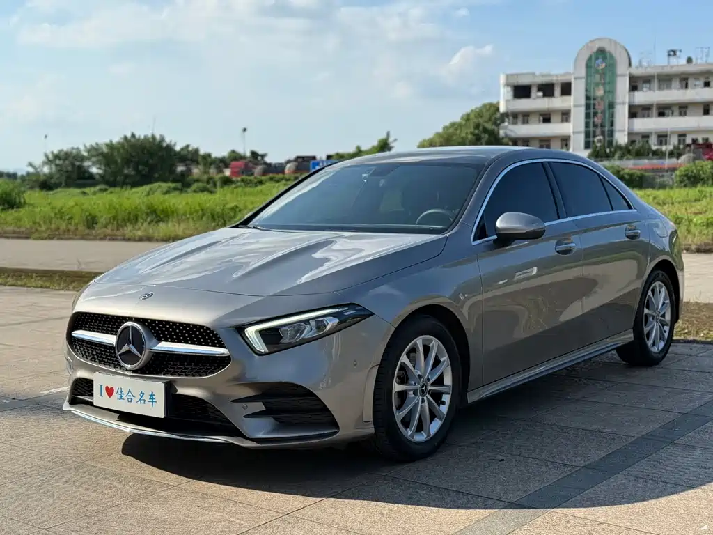 Mercedes-Benz A-Class — миниатюра 3