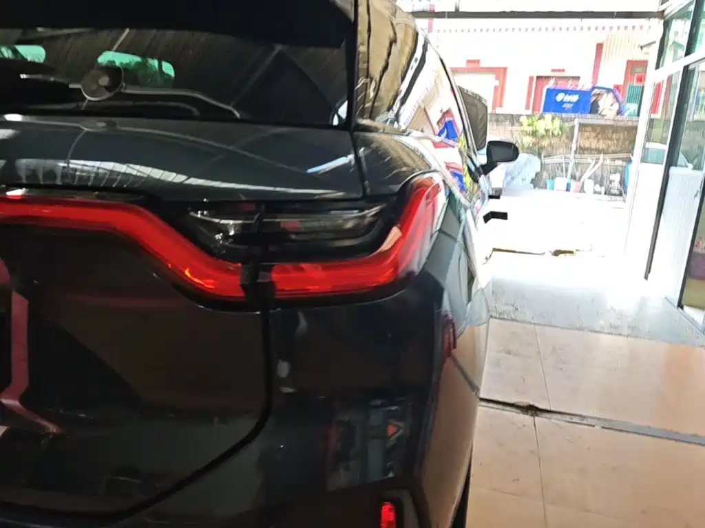 NIO ES6 — миниатюра 8