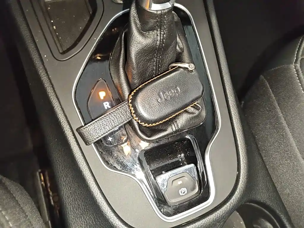 Jeep Cherokee — миниатюра 9