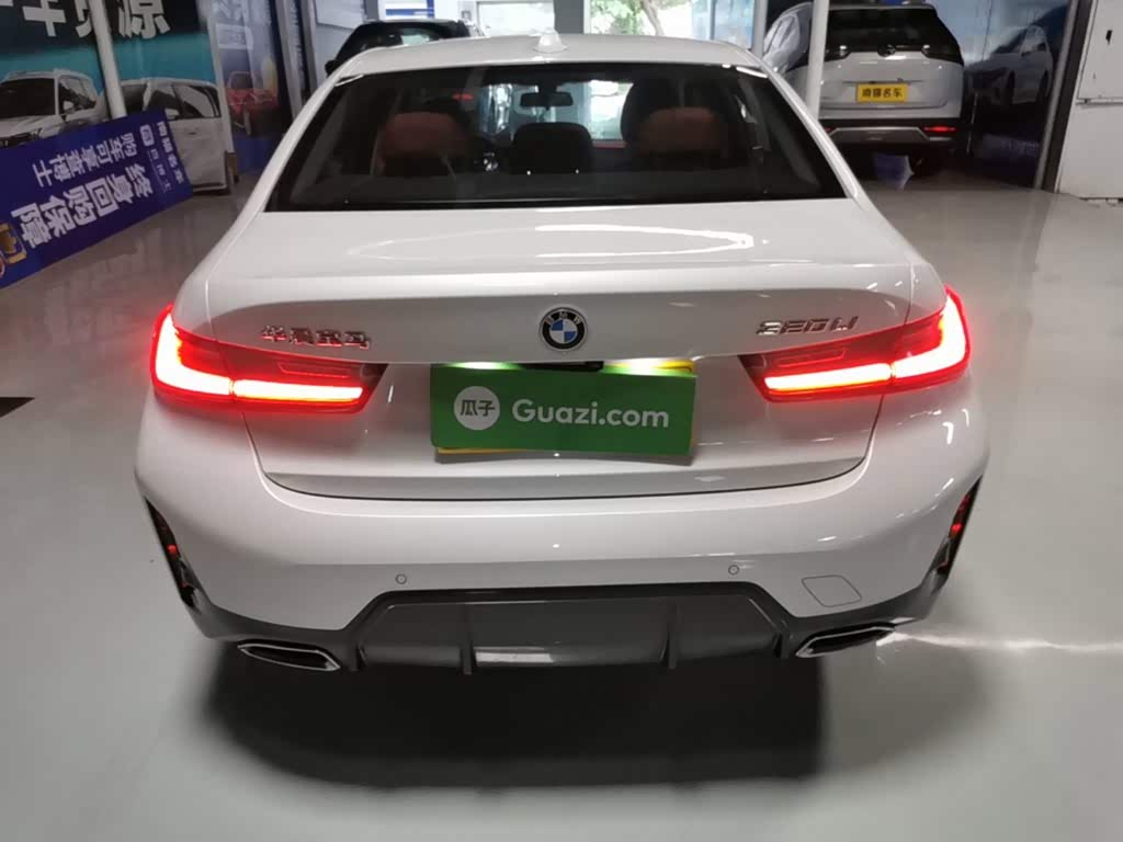 BMW 3 Series 2.0 л 2024 г. Белый, пробег 38400 км