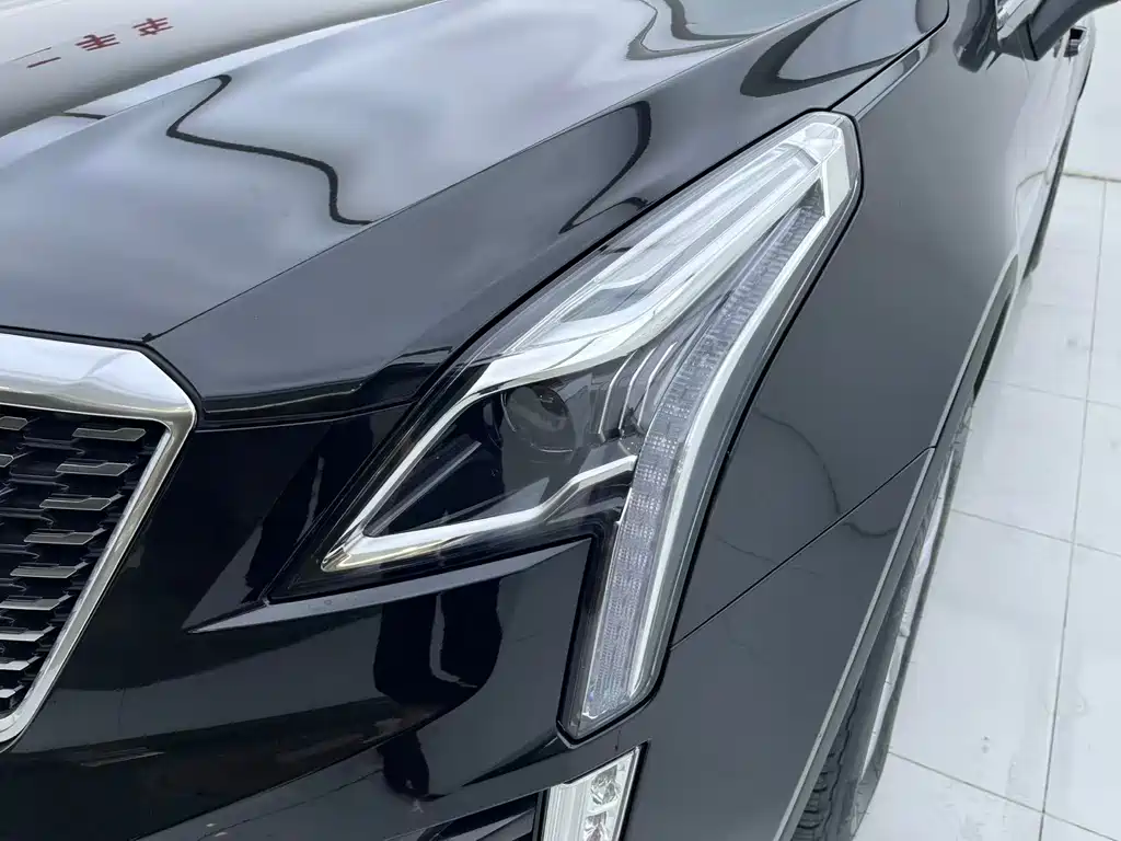 Cadillac XT5 — миниатюра 4