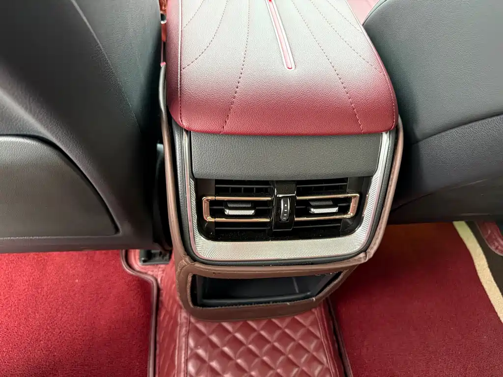 Hongqi Hongqi H5 — миниатюра 15