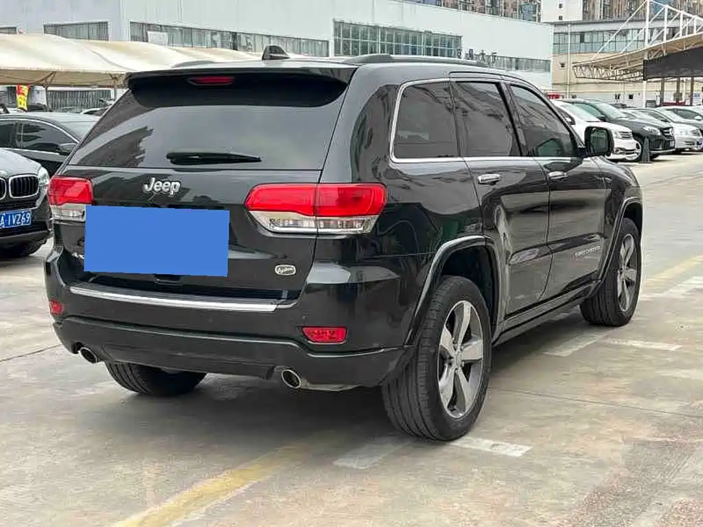 Jeep Grand Cherokee (Import) — миниатюра 9