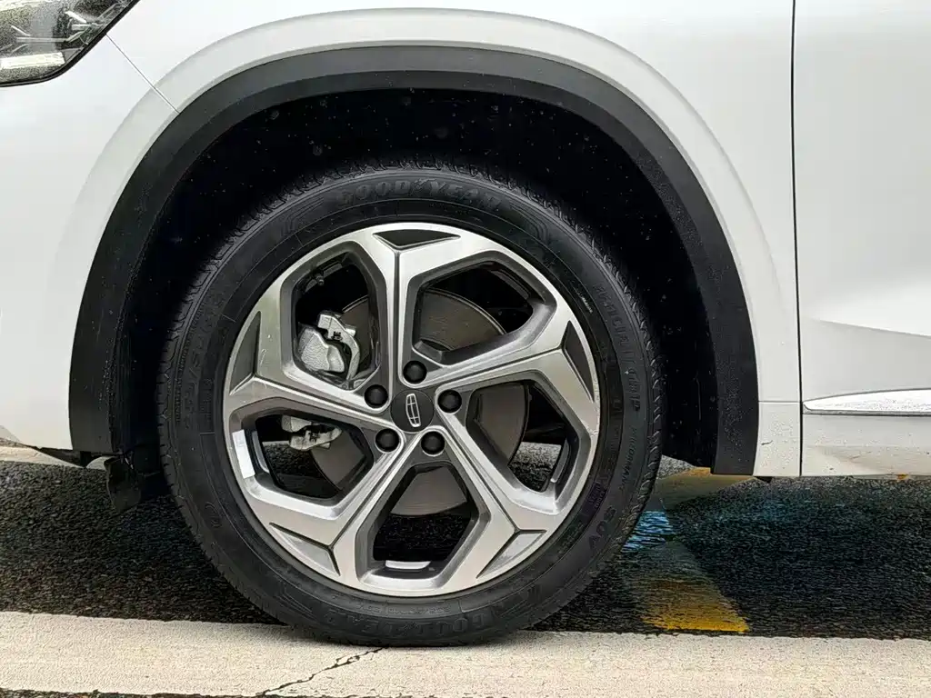 Geely Xingyue L — миниатюра 6