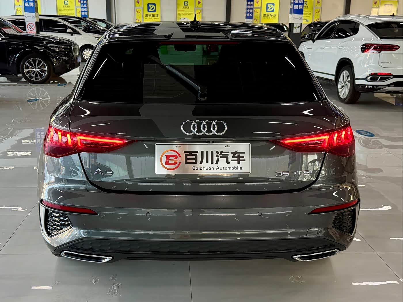 Audi A3 1.4 л 2023 г. Серебристо-серый, пробег 20000 км