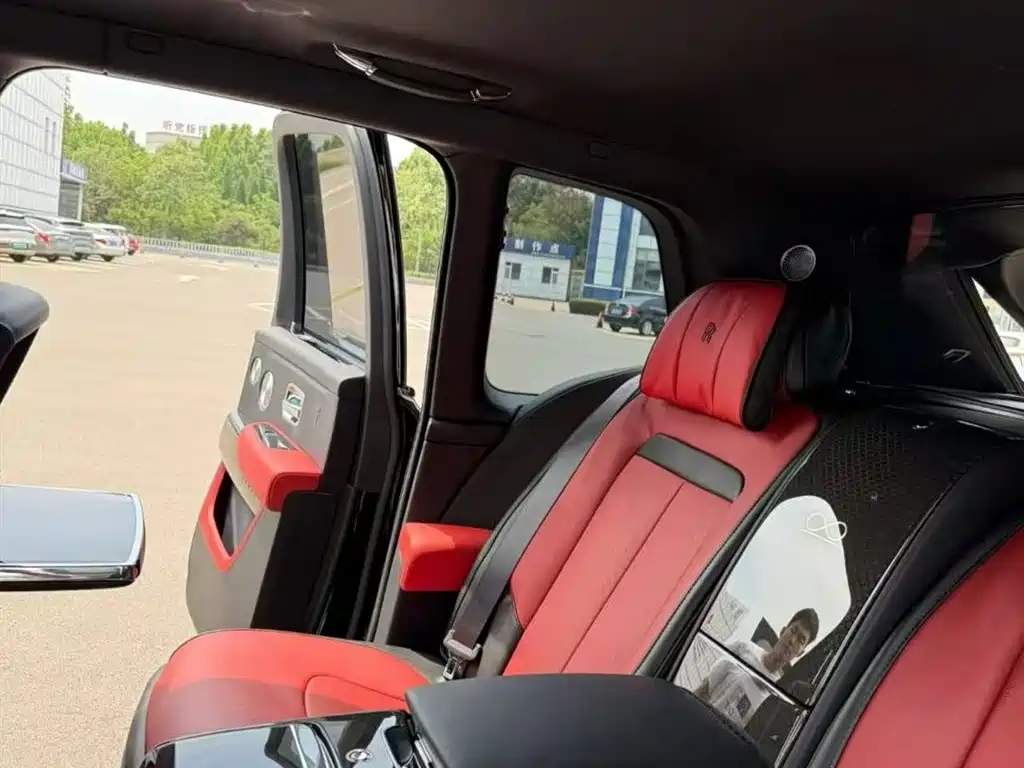 Rolls-Royce Cullinan 2020 Black Badge