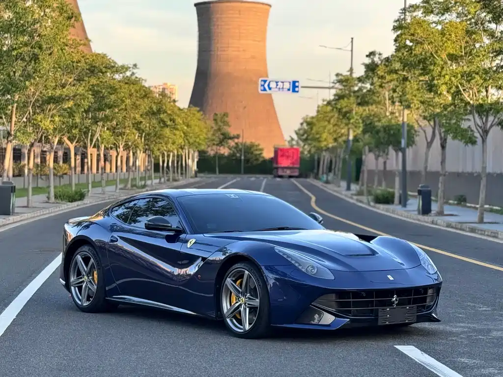 Ferrari F12berlinetta 2013 6.3L