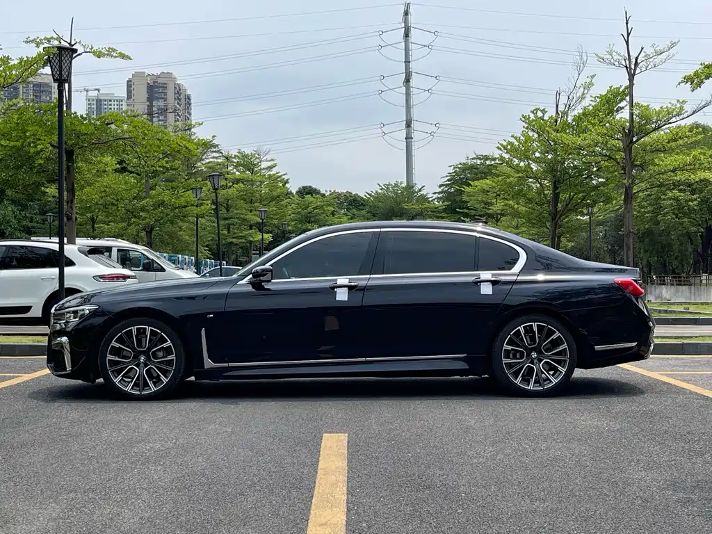BMW 7 Series 7 2021 740Li Lead M Sport