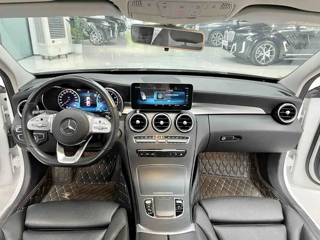 Mercedes-Benz C-Class — миниатюра 5