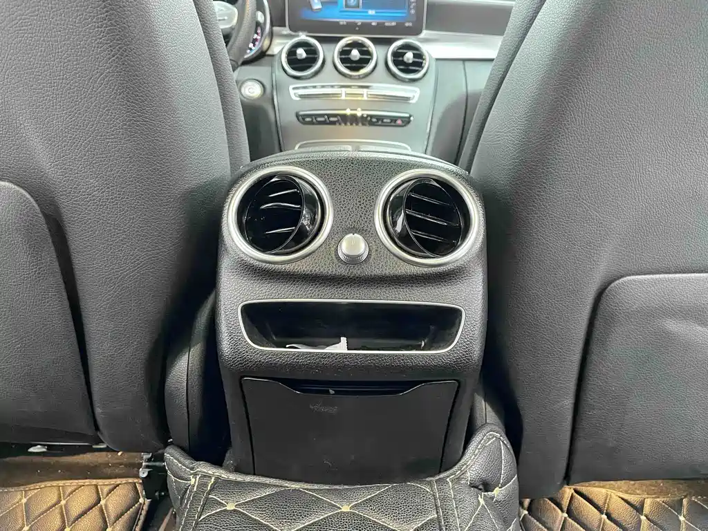 Mercedes-Benz C-Class — миниатюра 15