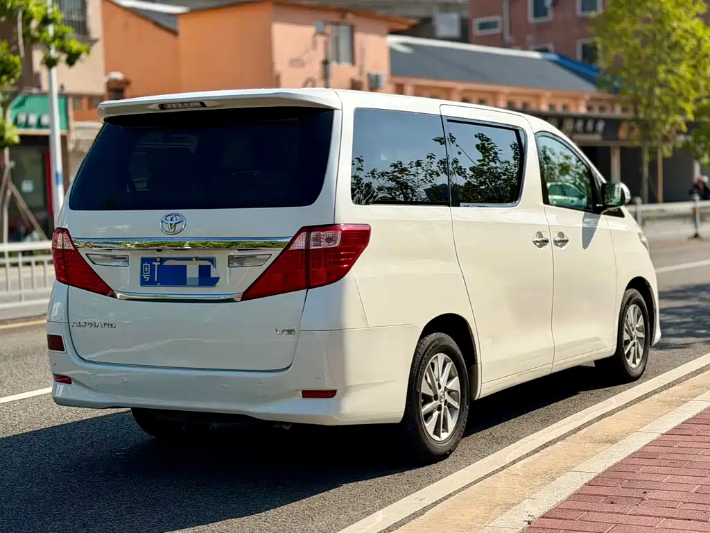 Toyota Alphard 2012 3.5L Luxury