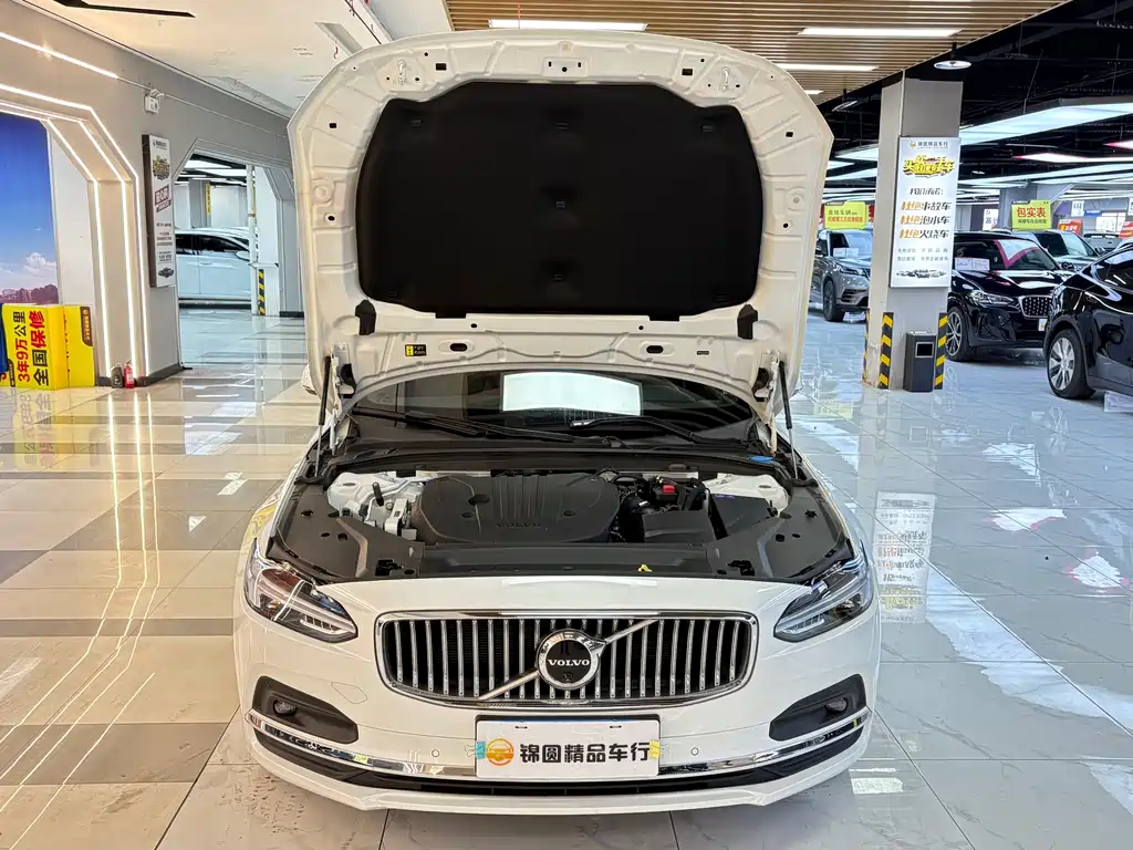 Volvo S90 — миниатюра 25