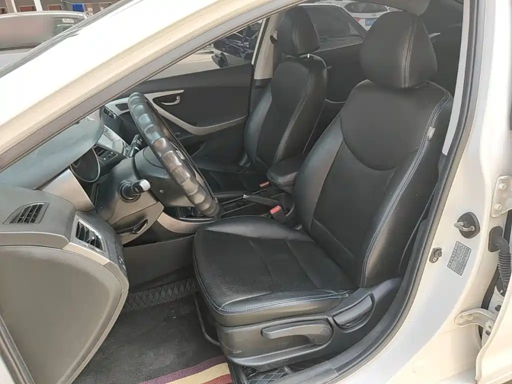 Hyundai Elantra Langdong — миниатюра 15