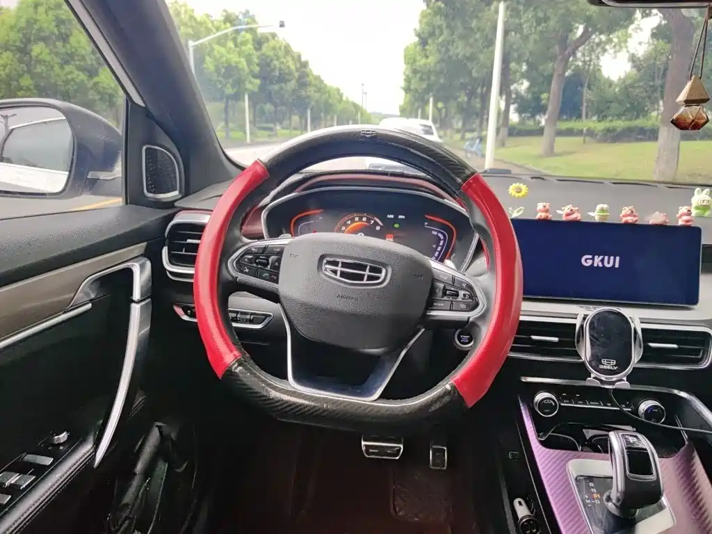 Geely Binyue — миниатюра 3