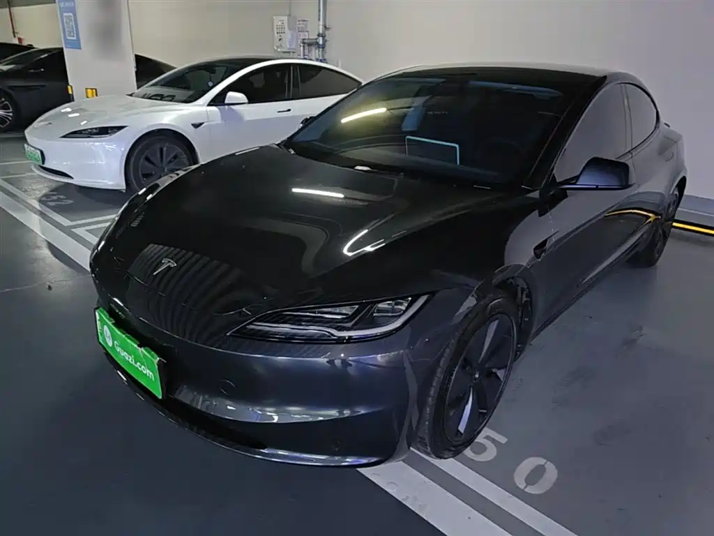 Tesla Model 3 2025