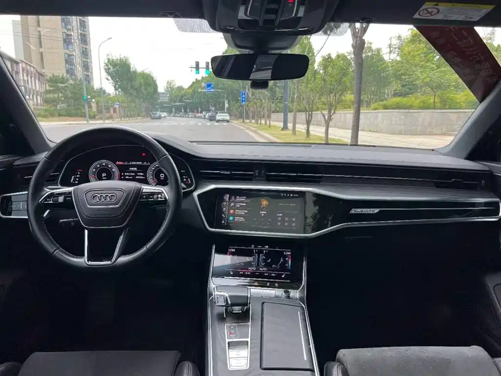 Audi A6L — миниатюра 9