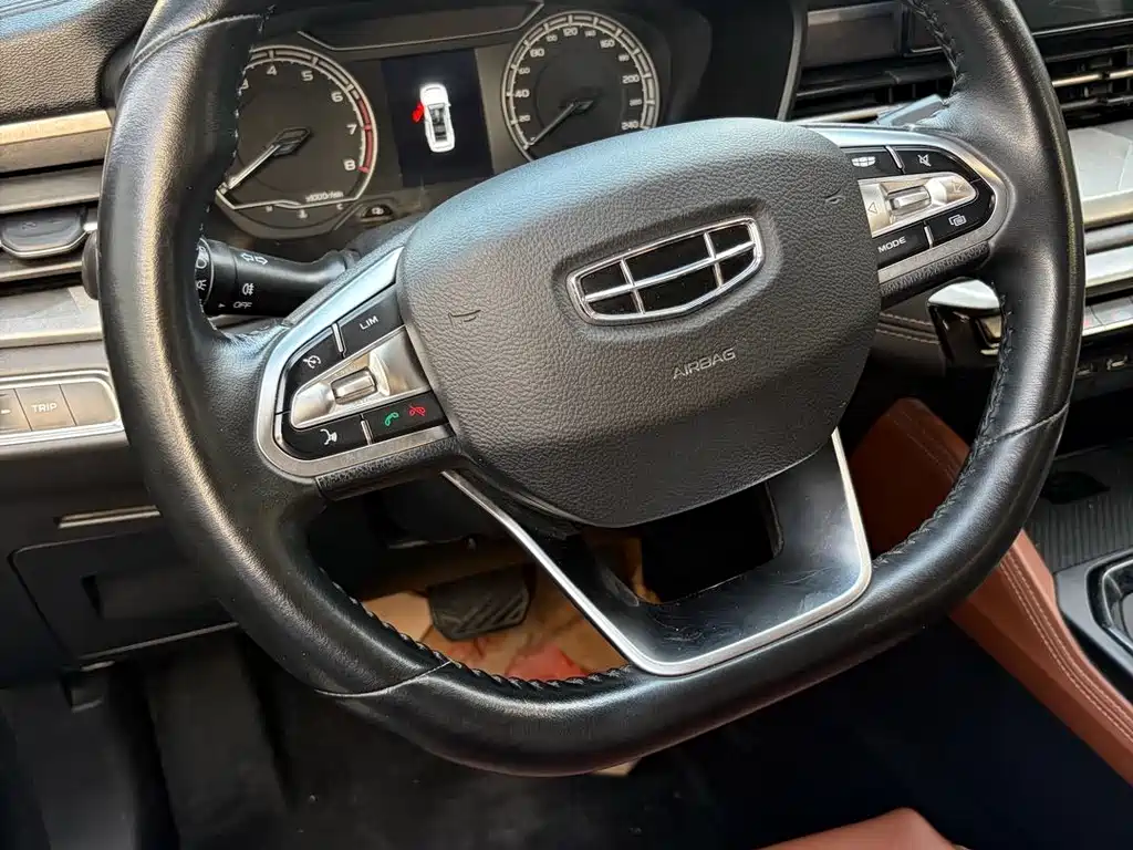 Geely Vision X6 — миниатюра 5
