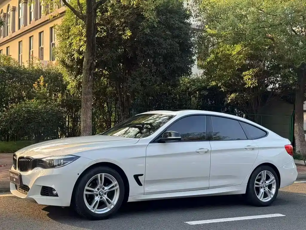 BMW 3 Series GT 2019