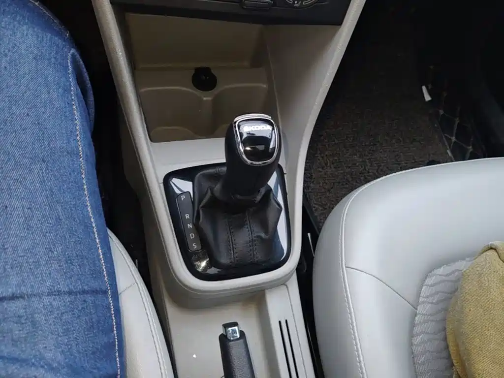 Skoda Rapid — миниатюра 14
