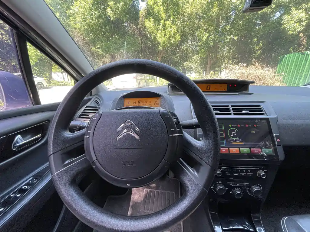 Citroen C-Quatre — миниатюра 10