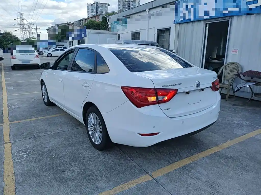Buick Excelle — миниатюра 5