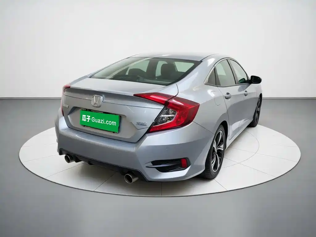 Honda Civic — миниатюра 4