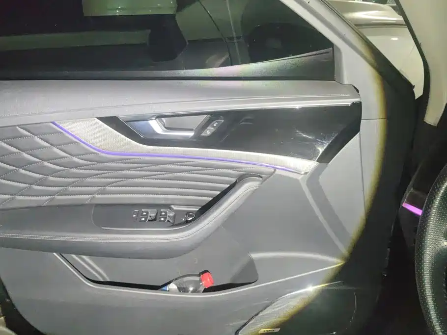 Hongqi Hongqi HS5 — миниатюра 7