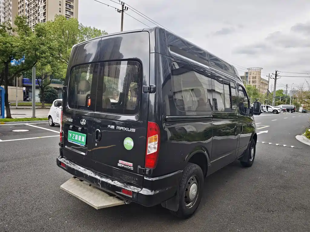 MAXUS V80 — миниатюра 13