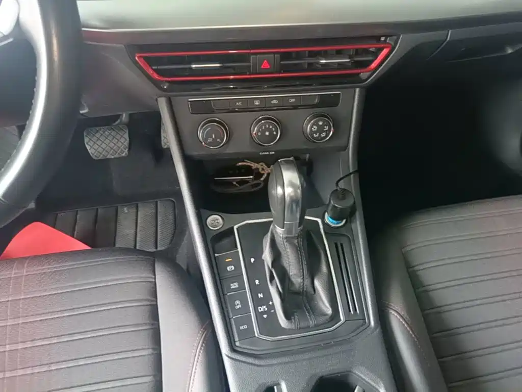 Volkswagen Lavida — миниатюра 14