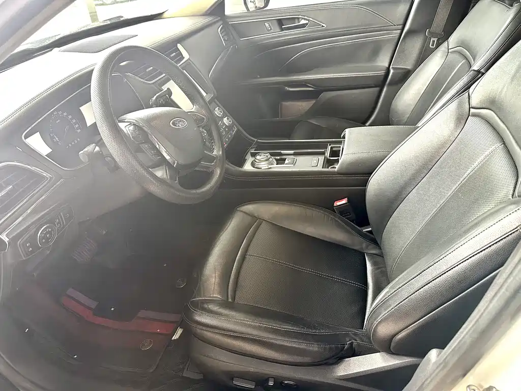 Ford Taurus — миниатюра 13