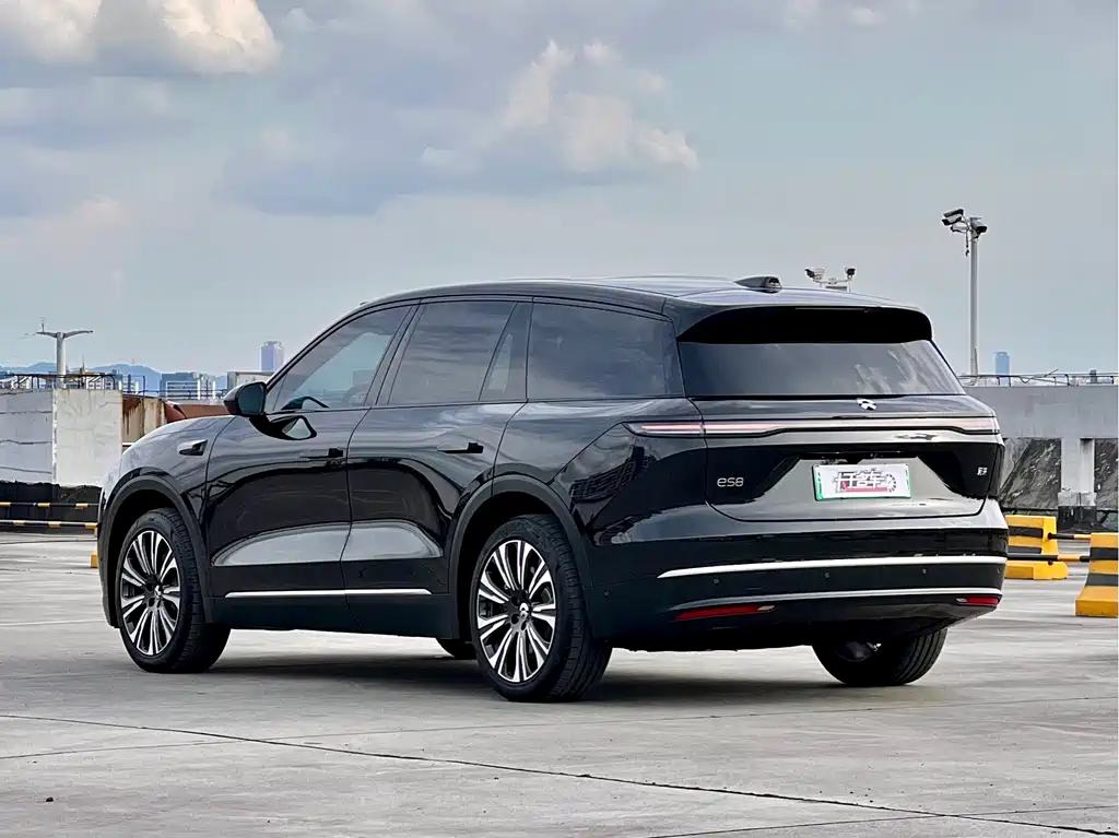 NIO ES8 2024 75kWh