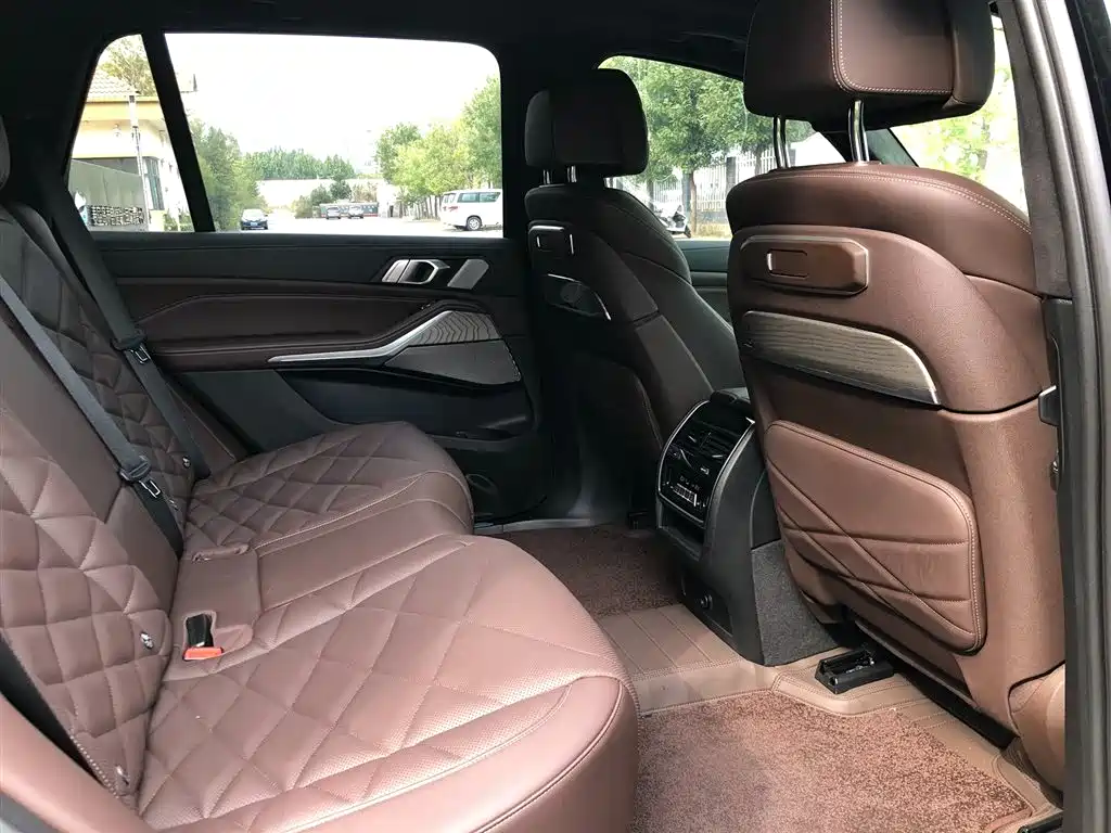 BMW X5 — миниатюра 13