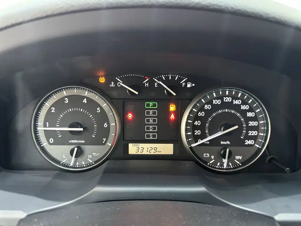Toyota Land Cruiser — миниатюра 10