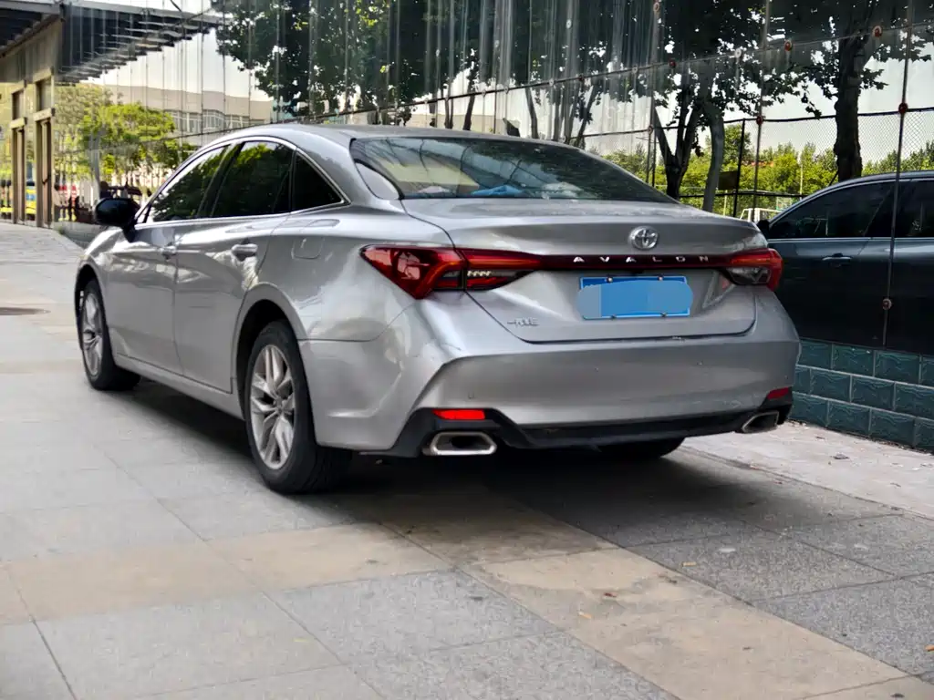 Toyota Avalon 2019 2.0L VI