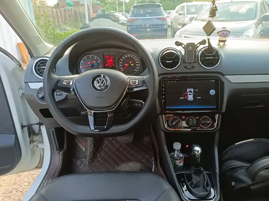 Volkswagen Jetta — миниатюра 10