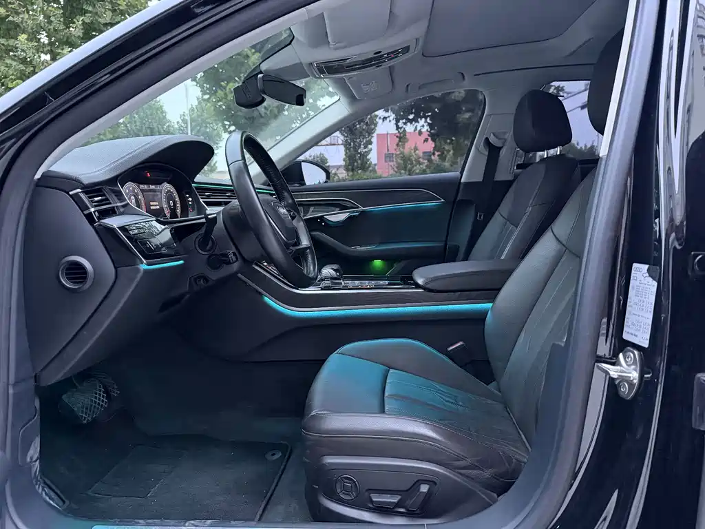 Audi A8 — миниатюра 8