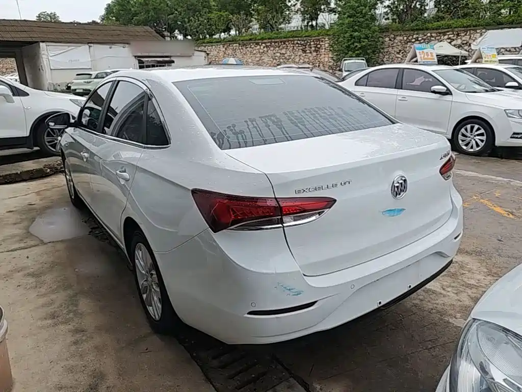 Buick Excelle — миниатюра 5