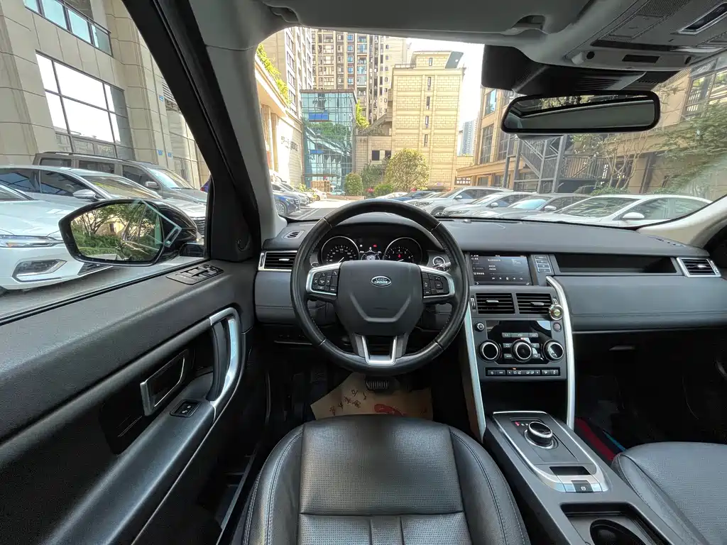 Land Rover Discovery Sport — миниатюра 12