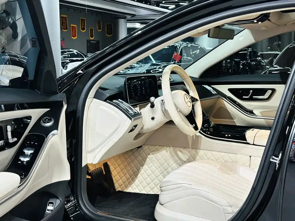 Mercedes-Benz S-Class — миниатюра 4