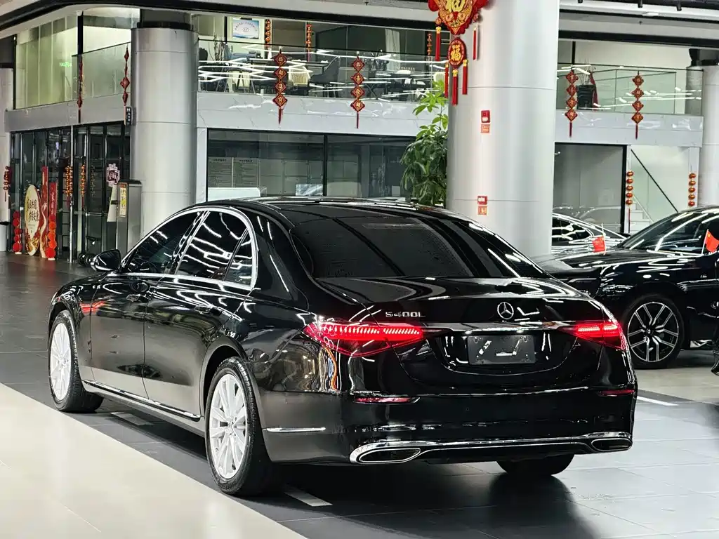 Mercedes-Benz S-Class — миниатюра 7