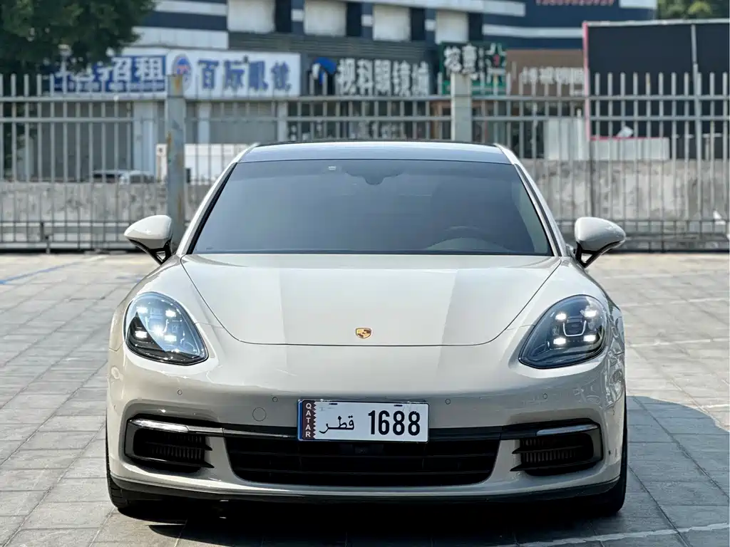 Porsche Panamera — миниатюра 2