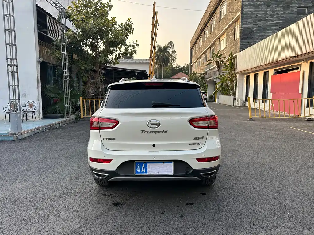 GAC TRUMPCHI GS4