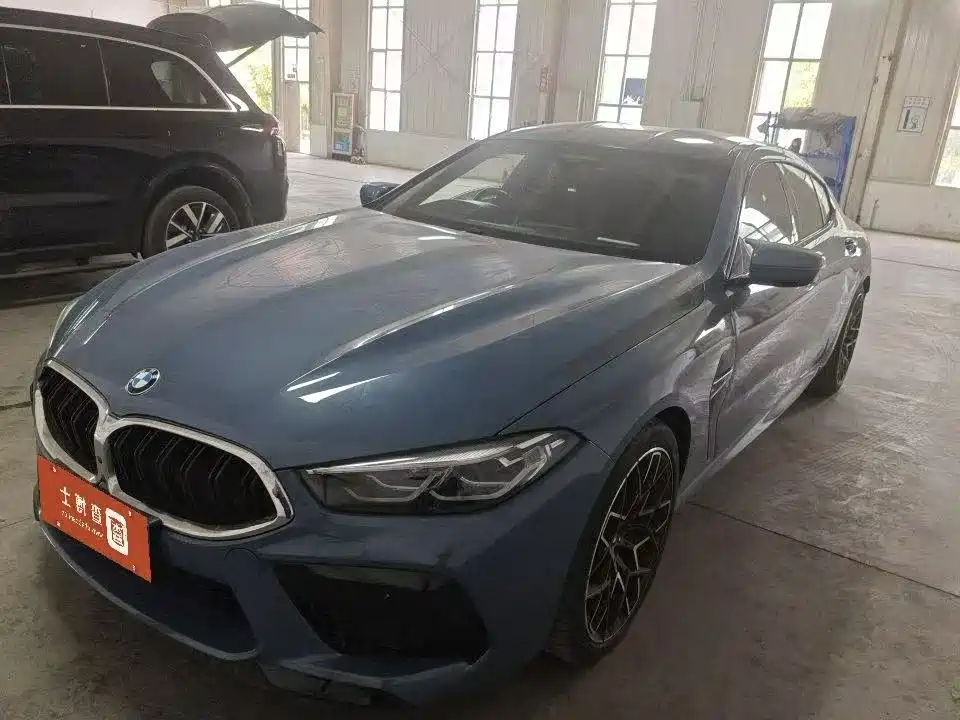 BMW M8