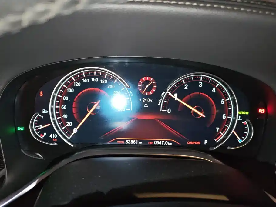 BMW 7 Series — миниатюра 14