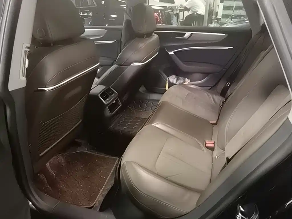 Audi A7L — миниатюра 6